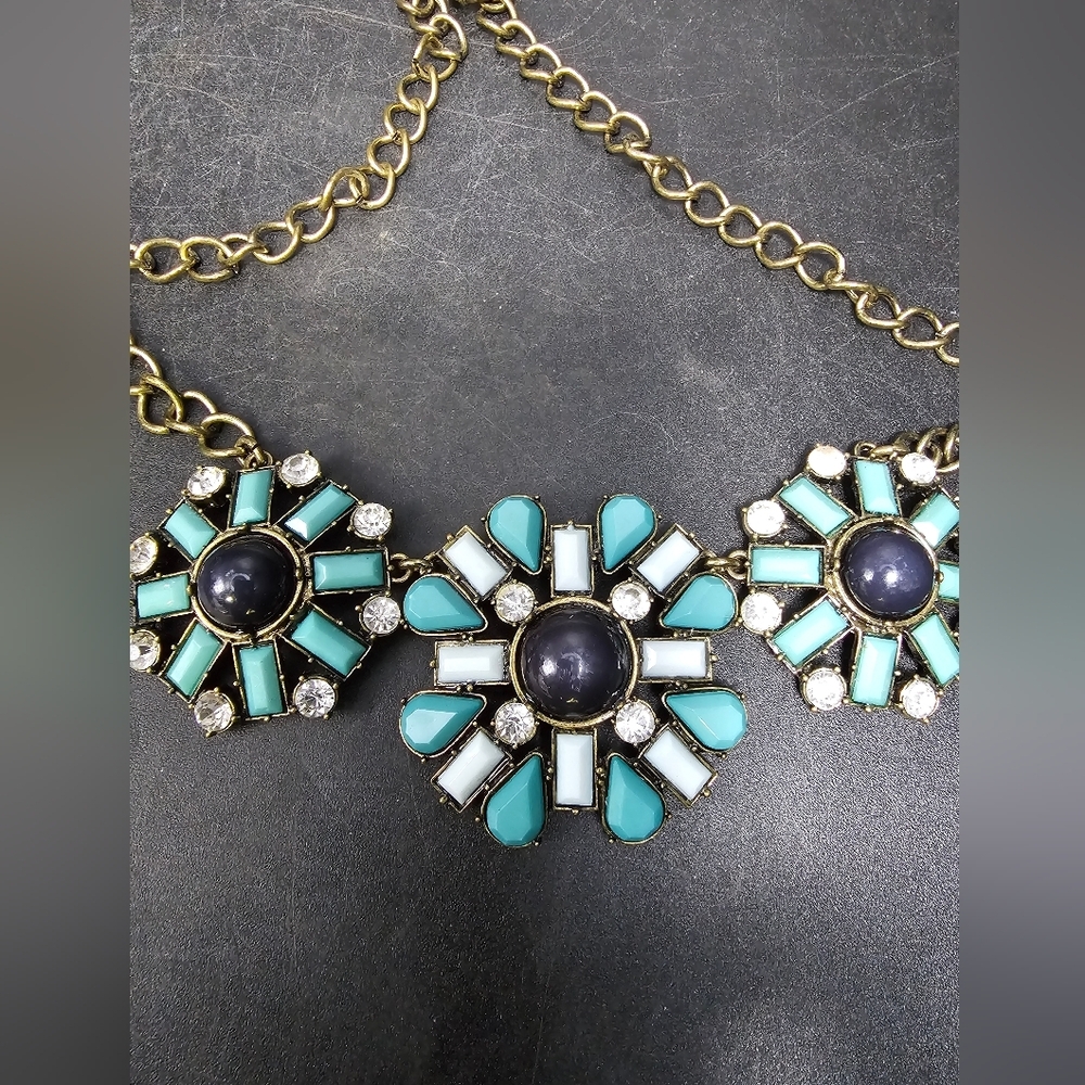 Vintage J. Crew‎ turquoise and pearl statement necklace
